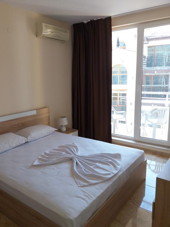 Golden Sea View Apartments 1 포마리 외부 사진