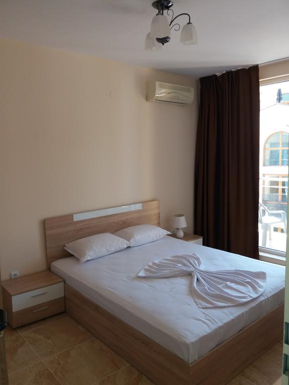 Golden Sea View Apartments 1 포마리 외부 사진