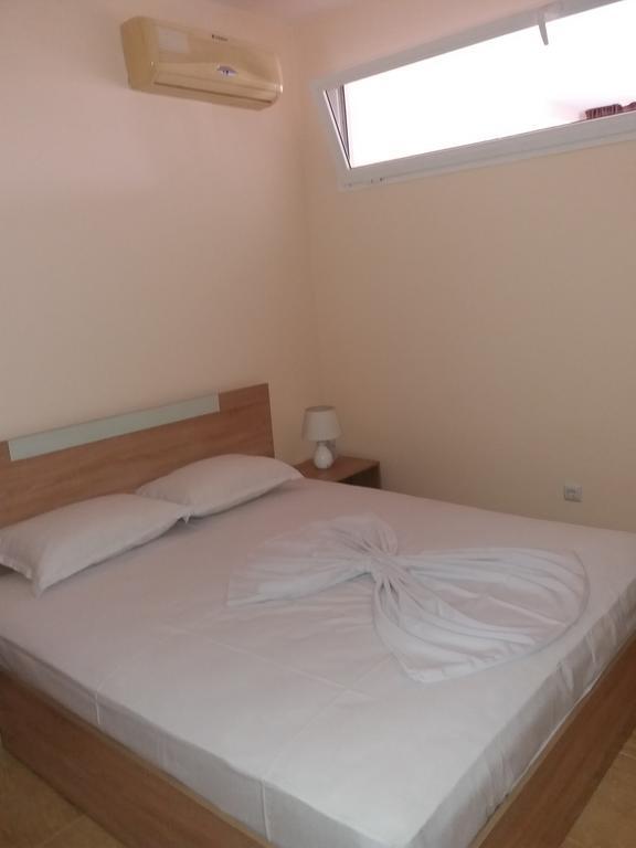 Golden Sea View Apartments 1 포마리 외부 사진